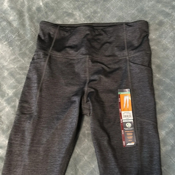 Avia Leggings Dark Gray NWT Small (4-6) with Pockets AV Core Legging - Picture 2 of 4